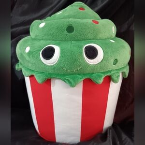 JO JO Cupcake  (NWOT)